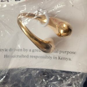 Nwt Soko Gold Tone Sculptural Dome Statement Ring